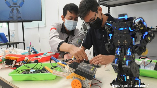 Biaya untuk Merakit Sebuah Robot dalam Jurusan Robotik